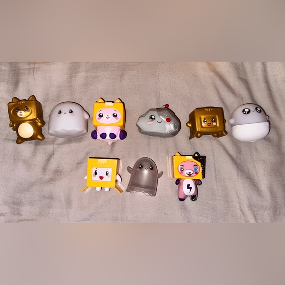 LankyBox Huge Boxy Storage Box + 9 Squishy & Hard Toys Toy Glow Series 3 RARE - Picture 7 of 7